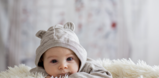 Что купить из одежды новорожденному зимой?