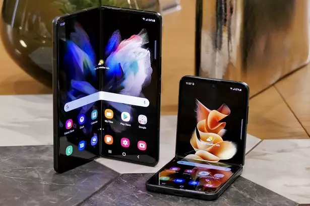Складные смартфоны Samsung Galaxy Flip и Fold: “раскладушки” вновь в тренде?