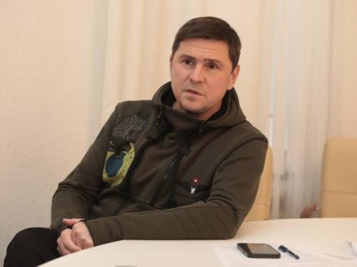 Подоляк пояснив, чому власників Telegram-каналів “Труха” й “Лачен пише” запросили в Офіс президента