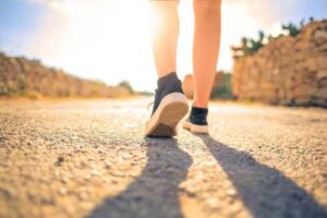 Вчені довели, що ходьба значно покращує стан здоров’я людей