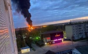 Бавовна у РФ 24 квітня – Дрони атакували енергообєкти у Липецькій та Смоленській областях — відео
