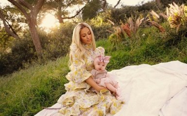 Періс Гілтон вперше показала свою доньку за пів року після народження — фото