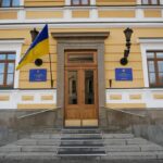 Академік за протекцією