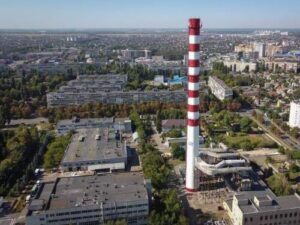 У Києві не поспішають вмикати опалення, незважаючи на прогноз про +3…+6°C.