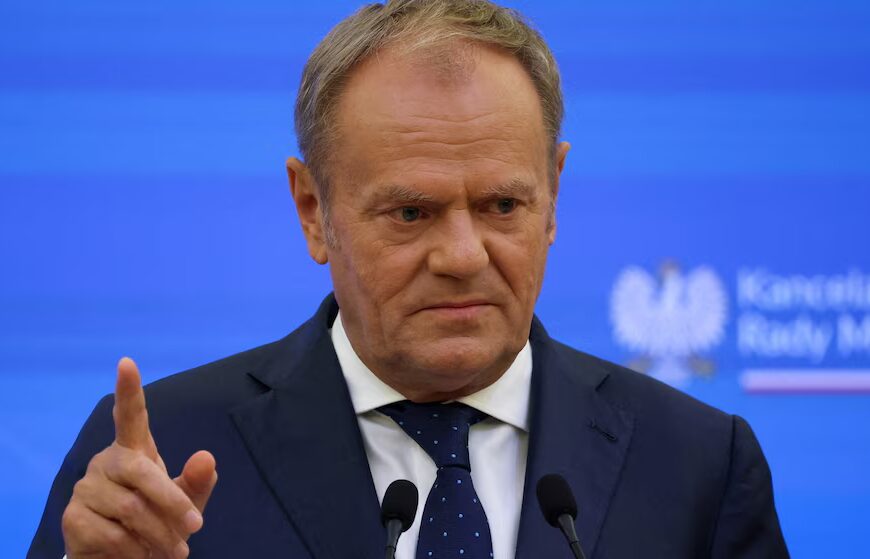 Прем'єр-міністр Польщі назвав вибух на залізниці «актом саботажу»