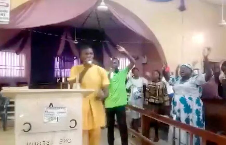 Нападники напали на церкву в Нігерії, вбивши щонайменше двох людей та викравши ще кількох