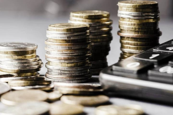 Рекордно прибутковий рік для багатіїв: топ-10 мільярдерів світу збільшили капітал на 729 млрд доларів за рік – список