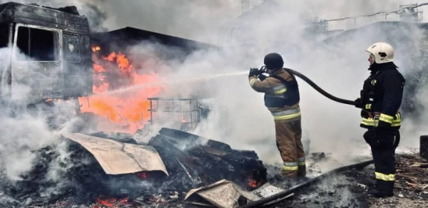 У Києві пошкоджень зазнали більше 10 житлових багатоповерхівок, приватні будинки, цивільна інфраструктура - МВС