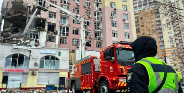 Усунення наслідків масованої атаки на столицю: комунальники відновили теплопостачання майже 400 тисяч осель