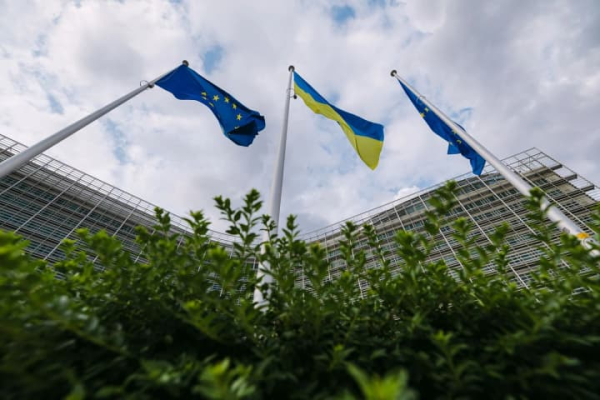 Євросоюз щорічно виплачуватиме €3 мільярди відсотків за позику Україні – Politico