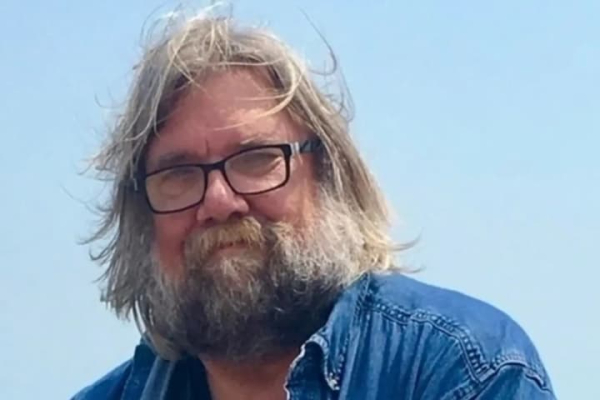 Помер Майкл Дж. Шумахер - біограф Еріка Клептона, Гінзберга та Копполи