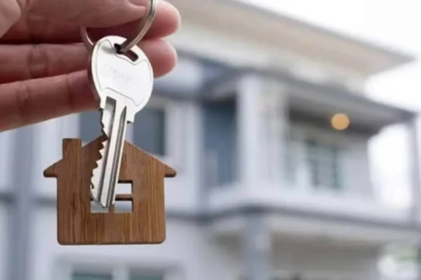 Кличко закликає виїжджати з Києва: як це впливає на орендну…