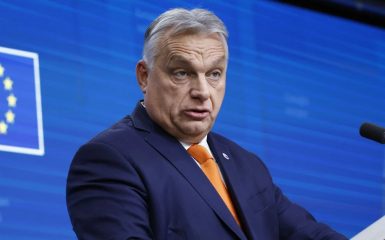 Орбан марить “щоденними погрозами” від України