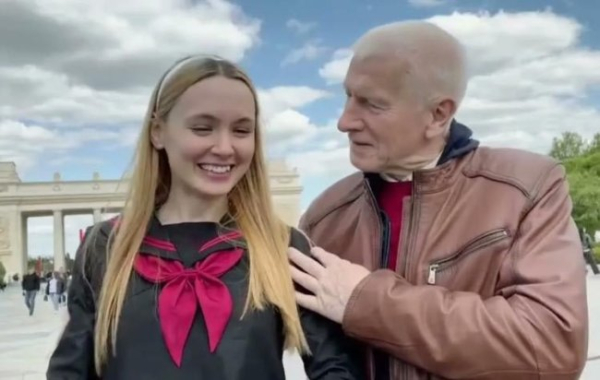 Про що мріє старий пень, дивлячись на струнку берізку? Йдемо пішки весною назустріч