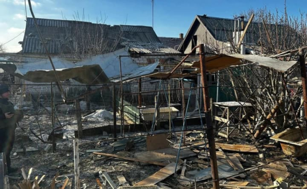 Російські дрони вчергове вдарили по Запоріжжю першого лютого: двоє поранених.