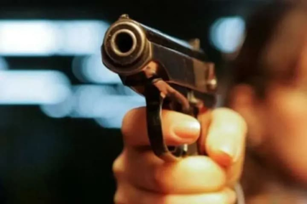 Суперечка армійців військкомату в Одесі скінчилась попереджувальним пострілом.