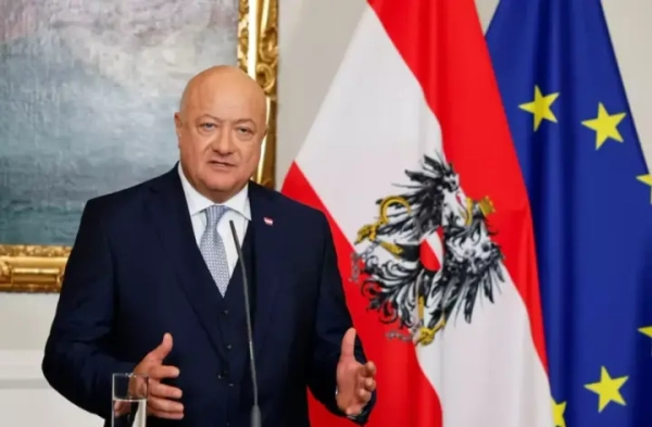 Канцлер Австрії закликав ЄС терміново знизити ціни на енергоносії для порятунку промисловості