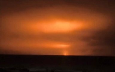 Російський ракетний склад та завод “Прогрес” атаковані дронами — відеодоказ