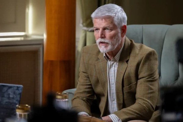 Чеський президент повідомив про подробиці придбання боєприпасів для України та корупційні намагання.