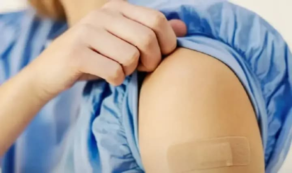 МОЗ пояснило батькам про змінений графік вакцинації та щеплення від гепатиту Б