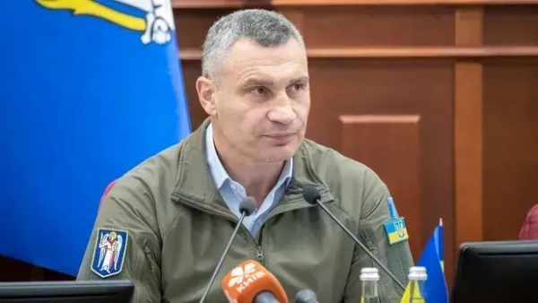 Київ паралізовано снігопадом: заклик мера до киян