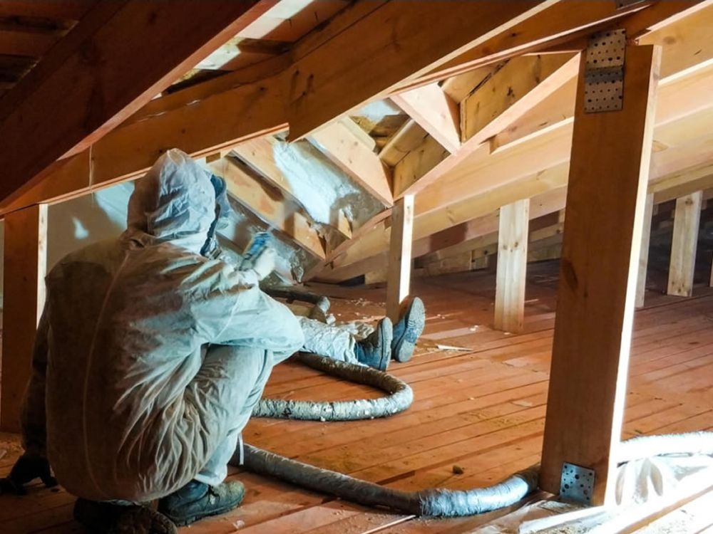 Безопасность и экология: Разбираем состав и свойства современного напыляемого пенополиуретана