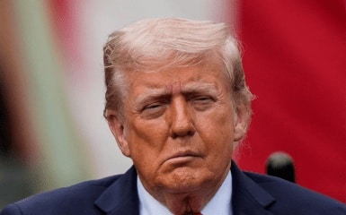 Трамп “із нетерпінням” чекає Лукашенка на засіданні Ради миру