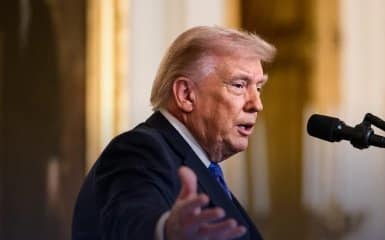 “Віддав усе”. Трамп накинувся зі звинуваченнями на Байдена та Зеленського