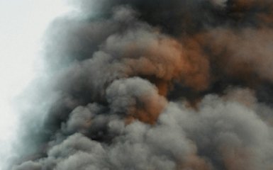 На Кубані палає важливий об’єкт нафтової інфраструктури Росії — відео