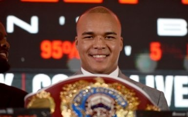 Вордлі відкрито викликав Усика на бій