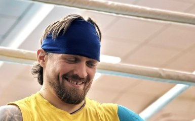 Уоррен погрожує WBC судовим розглядом через інцидент з Усиком