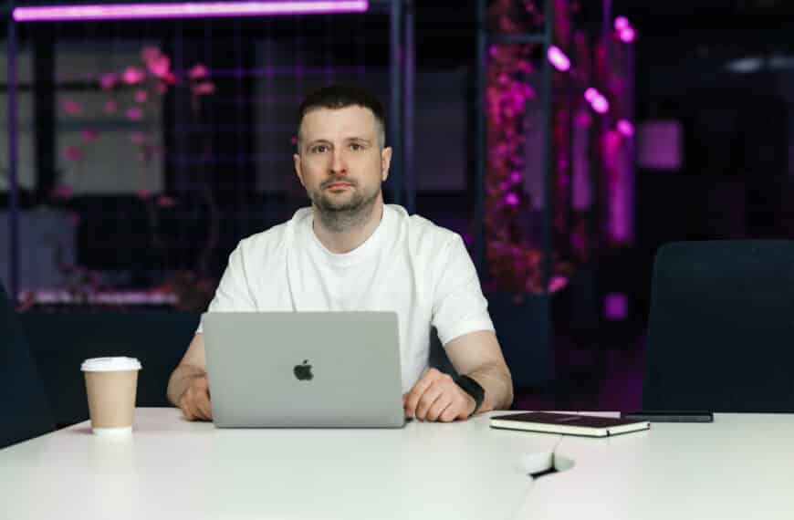 «95% імпорту і жодного контролю»: експерт Сергій Тіханов розкрив реальну картину паливного ринку України і головні ризики