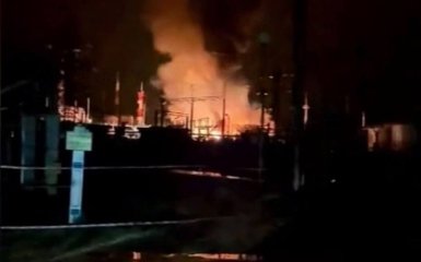 Нафтова споруда горить у російському Кримську після удару безпілотників —&hellip;