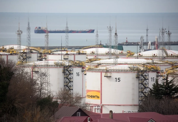 ЄС розглядає пом’якшення нафтових санкцій проти РФ через конфлікт з Іраном