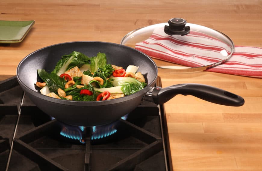 Як підібрати сковороду Wok для кухні.