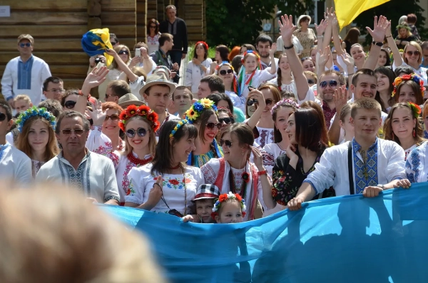 День вишиванки: історія, традиції та як свято відзначають в Україні