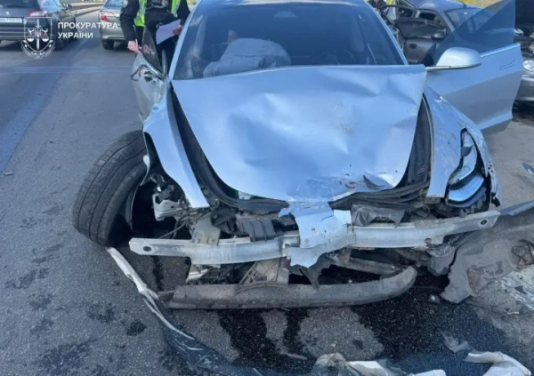 Водій Tesla спричинив смертельну ДТП: деталі трагедії на…
