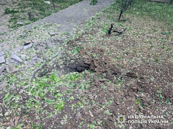 Оприлюднено відео: росіяни обстріляли дитячий майданчик на Херсонщині