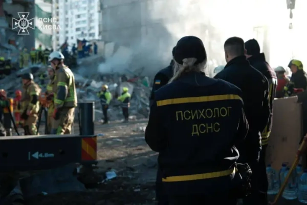 Київ оплакує жертв: Ракетний удар росії забрав дев’ять життів