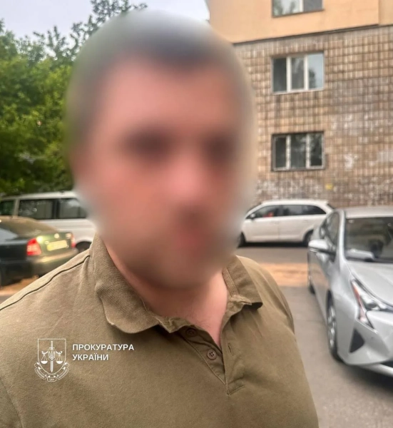 У Києві шахраї під виглядом "перевірки СБУ" виманили майже 11 мільйонів гривень у 83-річного хірурга