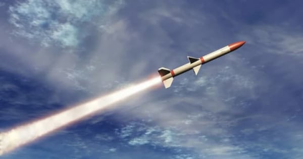 У Києві пролунала серія вибухів під час масованої ракетної атаки, загроза пусків "Орєшніка"