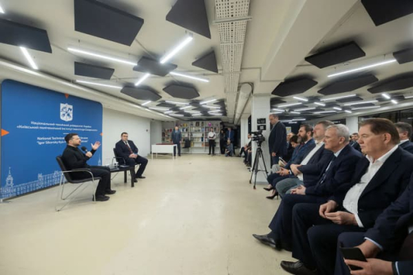 Зеленський: ми хочемо нашу ППО, антибалістики поки що не маємо, але є перші сильні кроки