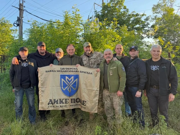 Тягнибок зазнав поранення на передовій