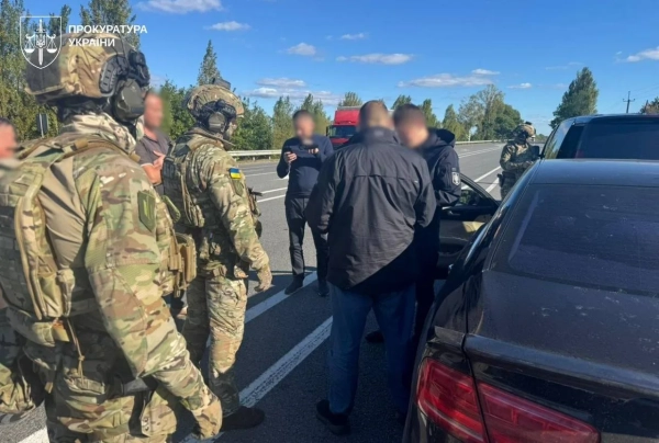 Викрито схему: 10 тисяч дубів-мільйонерів нелегально пройшли легалізацію