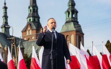 Ексглава МЗС Польщі заявив про поразку Навроцького у конфлікті з Зеленським