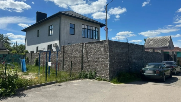 Викрито посадовця Київзеленбуду: приховав 9,6 млн грн у декларації