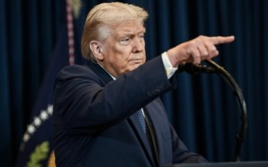 Трамп обіцяє “дуже сильний удар” по Ірану і захоплення острова Харк