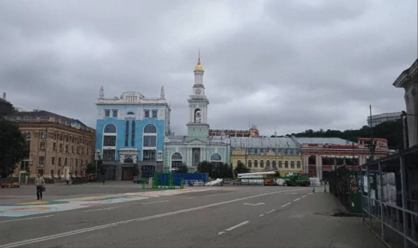 Кияни обговорюють зникнення столичного колеса огляду: кадри без атракціону заполонили мережу