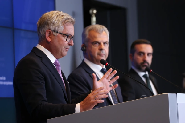 Єврокомісар розкрив, що вимагають українці щодо чоловіків з тимчасовим захистом