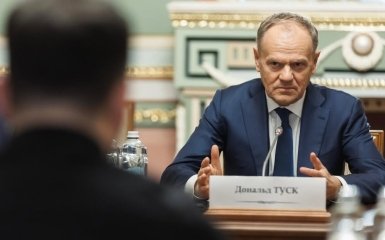 “Стратегічна помилка”. Туск відреагував на загострення конфлікту між Польщею та Україною